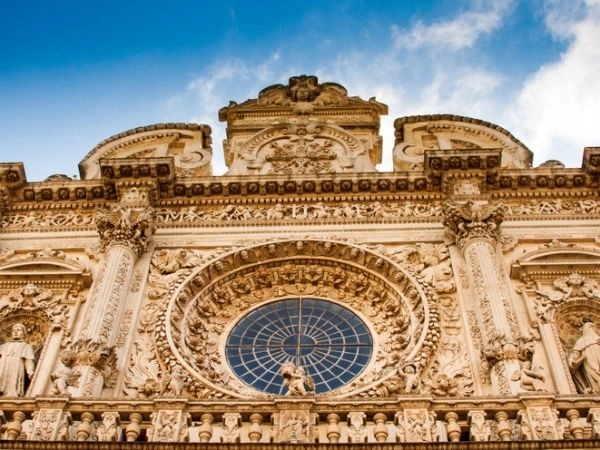 Il Duomo di Lecce domina la Piazza