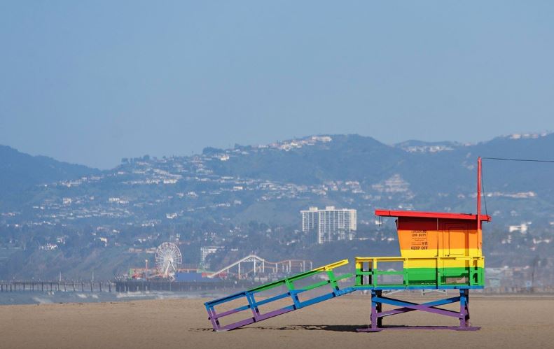 venice beach baywatch tower