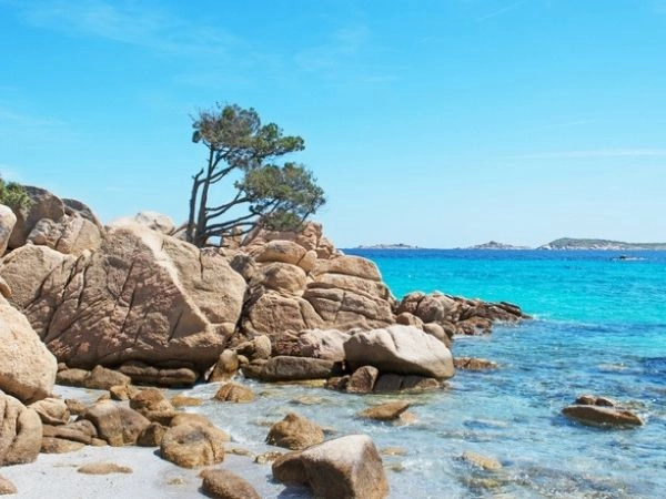 Costa Smeralda e ideale per vacanze in Sardegna