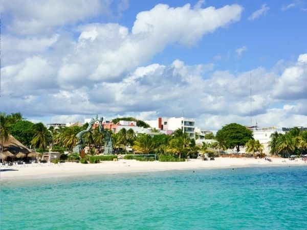 Partendo dalla Riviera Maya è possibile visitare Playa del Carmen