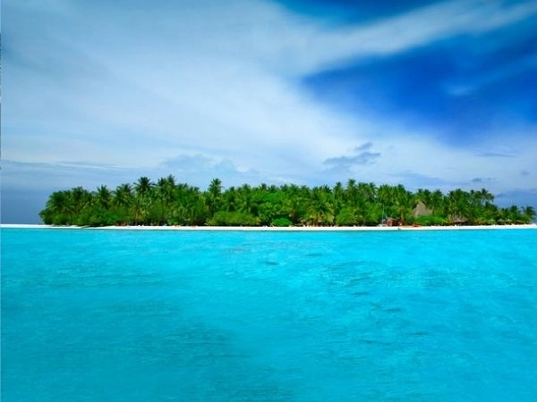 Alimathà ha una spiaggia di sabbia bianchissima
