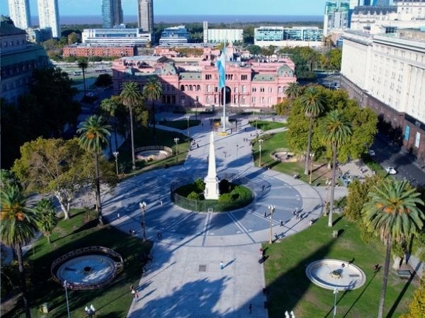 Buenos Aires, Plaza de Mayo, la piazza simbolo della rivoluzione della Dipendenza delle Provincie Unite de Río de la Plata