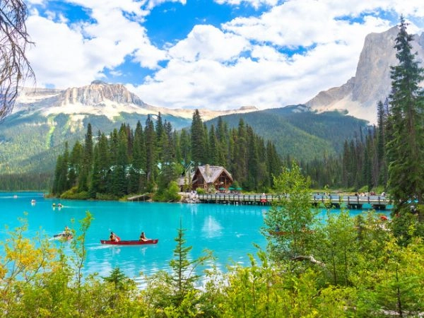 L’estate in Canada potrebbe essere calda, molto calda, l’ideale per trascorrere dei momenti al mare o al lago e fare un bel bagno rinfrescante
