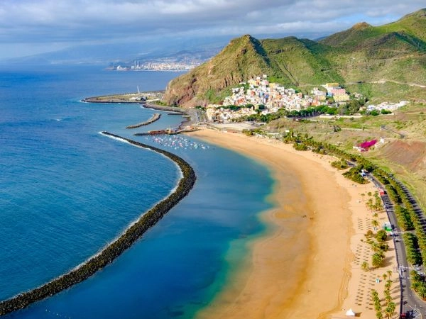 Tenerife, l’isola più grande del l’intero arcipelago delle Canarie