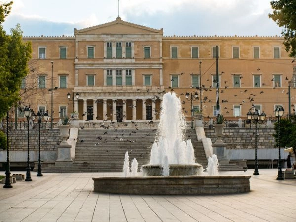 Parlamento ellenico nella Piazza Syntagma, Atene, Grecia