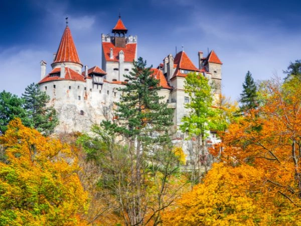 Bran, Romania. Dracula Castle in Transylvania, colori autunnali