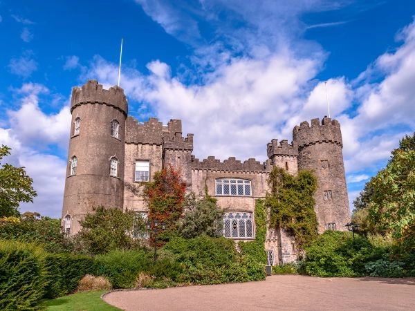 Scoprire la storia tragica del castello di Malahide, Irlanda