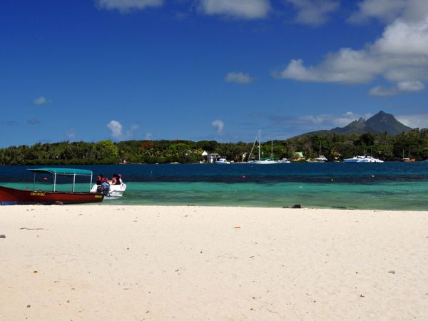 Ile Aux Cerfs