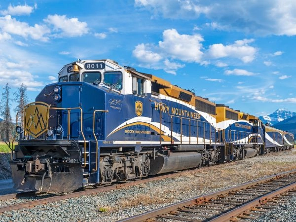 Rocky Mountaineer si muove per il nord della British Columbia, Vancouver, Jasper, Banff e Whistle