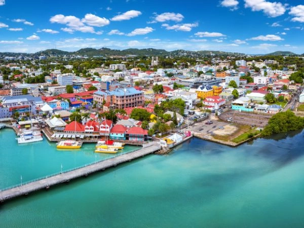 Visitare Saint John's, la capitale dello stato di Antigua e Barbuda 