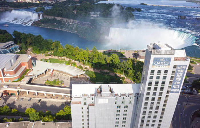 dove dormire sulle Cascate del Niagara canadesi