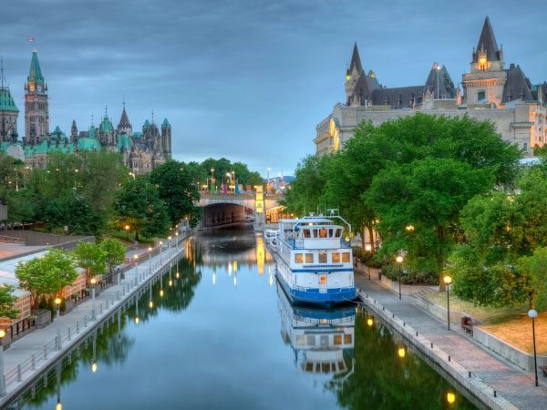 Canale Rideau, una delle caratteristiche più iconiche della città