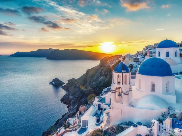 Vivere una luna di miele a Santorini
