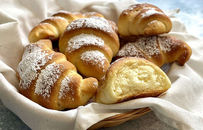 cosa e dove mangiare a Favignana brioche di ricotta