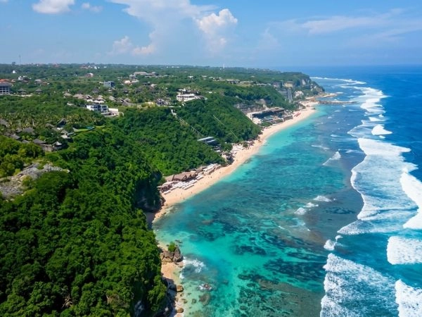 Le Isole Banda sono un gruppo di dieci piccole isole vulcaniche nell'arcipelago delle Molucch