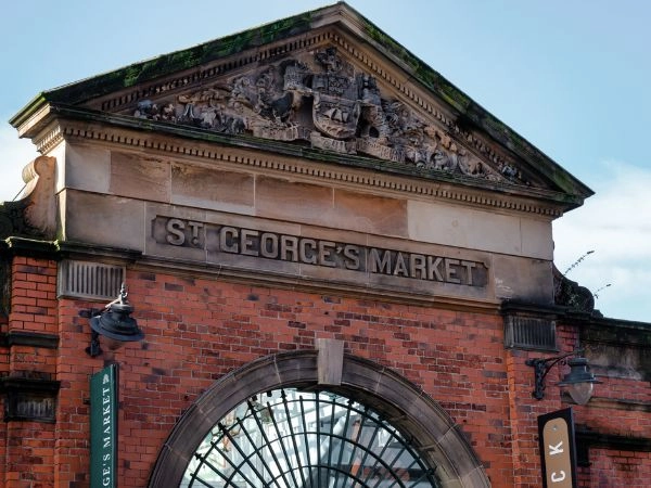 Il Mercato di St. George rappresenta una delle principali attrazioni di Belfast