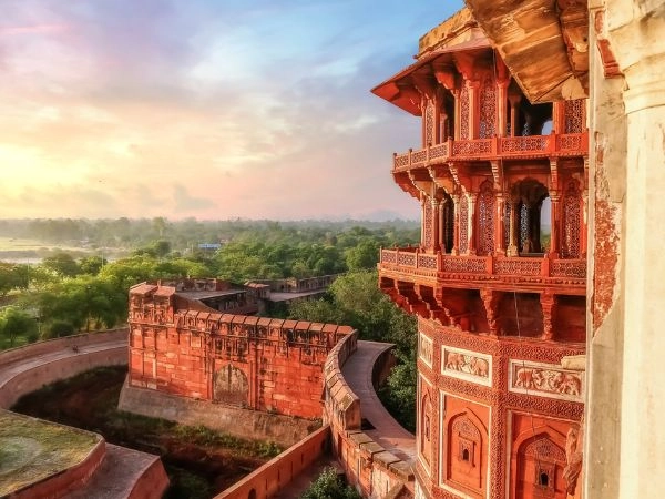 Visitare Agra e ammirare il Taj Mahal
