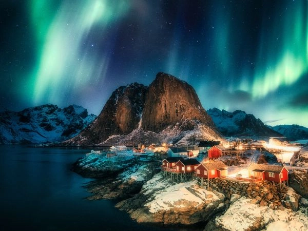 L'Islanda è uno dei migliori luoghi al mondo per ammirare le aurore boreali