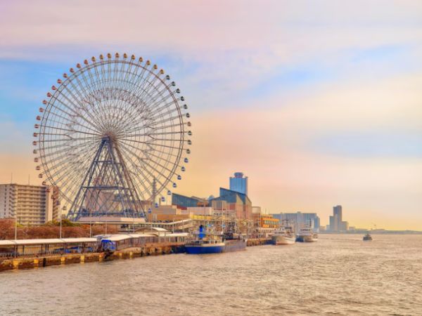 La ruota panoramica di Tempozan