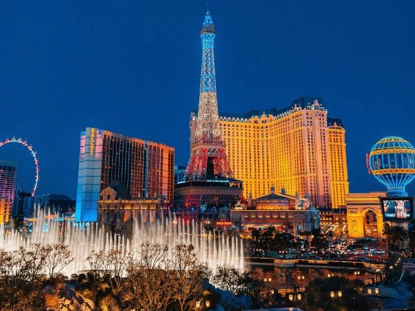 Las Vegas, mega alberghi, casinò e migliaia di slot machine