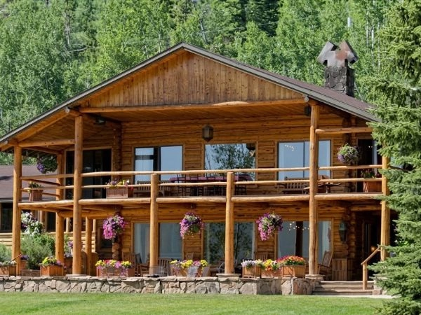 Vivi un'autentica esperienza di ranch del Colorado al C Lazy U Ranc