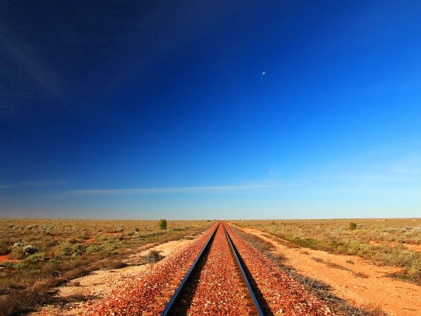 Australia in treno, ideale per chi cerca un’Australia meno turistica e più genuina. 