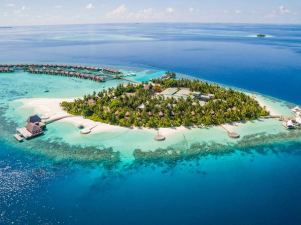 Le isole Maldive sono sinonimo di relax e vita al mare oggi anche di resort di estremo lusso